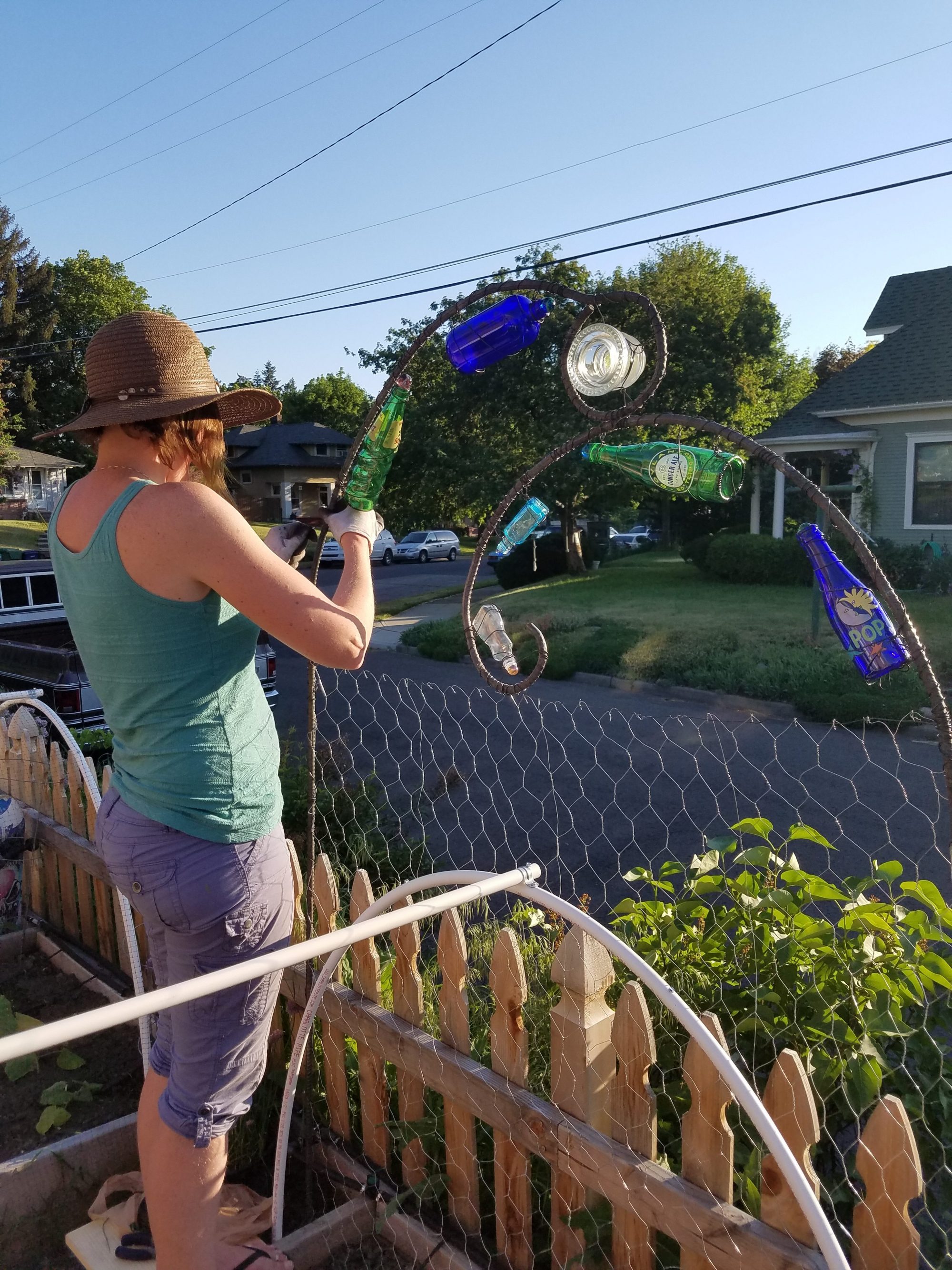 Adding glass to a rebar trellis